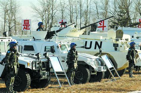中国赴黎维和部队410名官兵荣获联合国“和平勋章”_手机新浪网