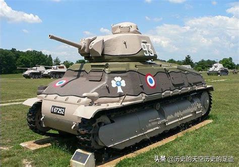 二战时期中国组建的第一个标准化装甲师，第200装甲师装备情况_坦克