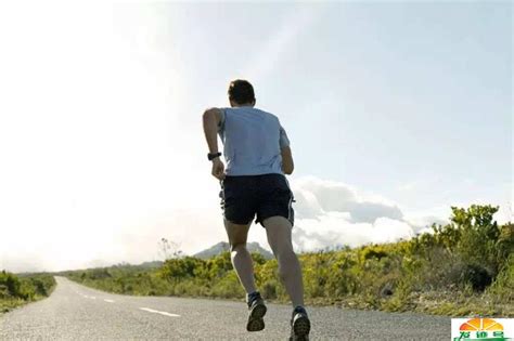 跑步5公里多少时间合格(正常人跑5公里需要多久)-海诗网
