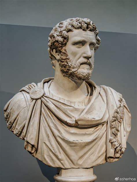五贤帝时期的罗马帝国雕塑精品：奥斯蒂亚希腊神话大理石井栏