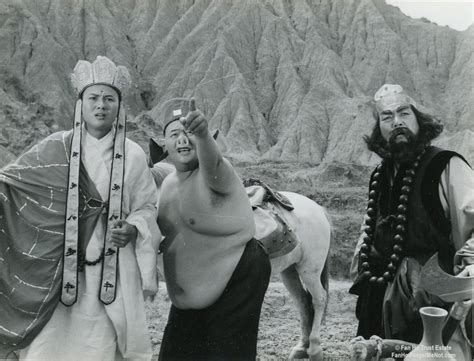 这是1966年，香港邵氏电影公司拍摄的：西游记 唐僧：何藩、孙悟空