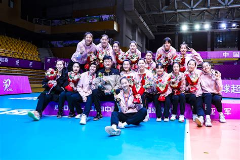 天津女排夺取15冠！2022-2023赛季中国女排超级联赛颁奖典礼美图__财经头条