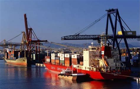 2021年中国货物进出口规模及呈现的五大特点分析：货物进出口快速增长_贸易_总额_智研