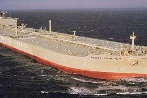 26000吨！全球最大船舶再破世界纪录 - 在航船动态 - 国际船舶网