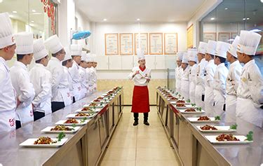 短期厨师培训班-6个月烹饪培训_成都新东方烹饪学校