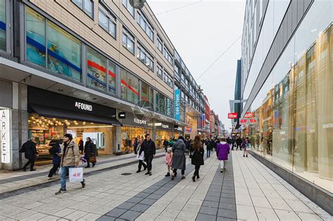 斯德哥尔摩商业街区街景高清图片下载-正版图片501208324-摄图网