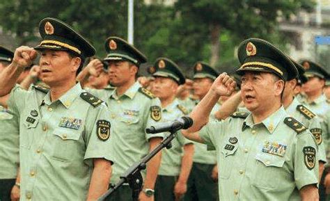今天，正式成为一名武警战士 - 中国军网