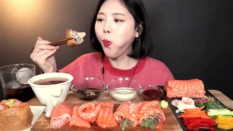 韩国大胃王吃播视频：Boki 三文鱼卷_腾讯视频