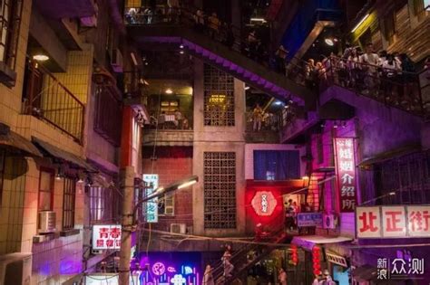 #2020旅行摄影#长沙网红餐馆全亚洲最大龙虾馆_原创_新浪众测
