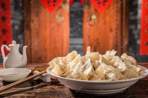 中国传统美食饺子文化PPT下载 - 觅知网