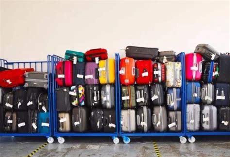 转机行李要重新托运吗 转机行李直达是什么意思|转机|行李|托运_新浪新闻