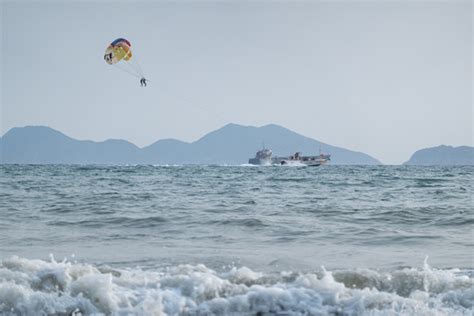 海上降落伞,空中运动,体育摄影,摄影,汇图网www.huitu.com