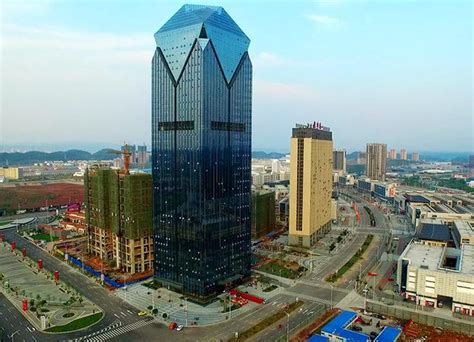 193.7米！金华市区第一高楼结顶 未来还将有260米“楼王”-浙江在线金华频道