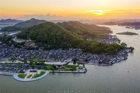 宁波东钱湖畔这个网红村，即使梨花不开也很美，到处是拍照胜地__财经头条
