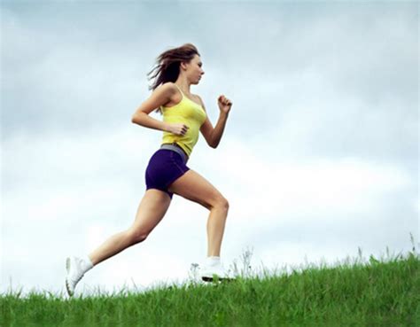 【图】跑步跑不动怎么办呢 分享关于跑步的正确方法及技巧(2)_跑步跑不动怎么办_伊秀美体网|yxlady.com