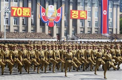 朝鲜庆建国70周年上演10万人团体操 谁有资格参与_我苏网