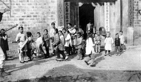 1920年代的南京金陵女子大学老照片_吴贻芳_中国_毕业