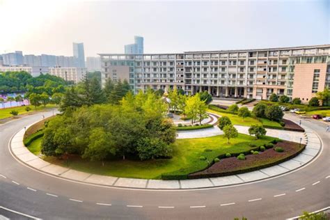 武汉职业技术学院图书馆