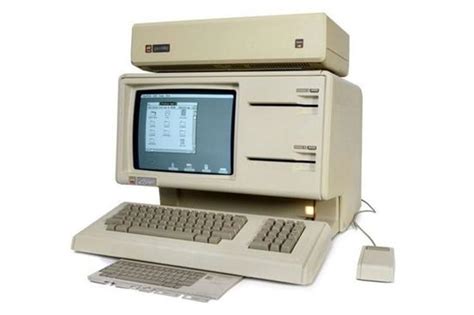 苹果最古老Mac电脑要价近10万美元(图)（全文）_苹果台式电脑_台式电脑新闻-中关村在线