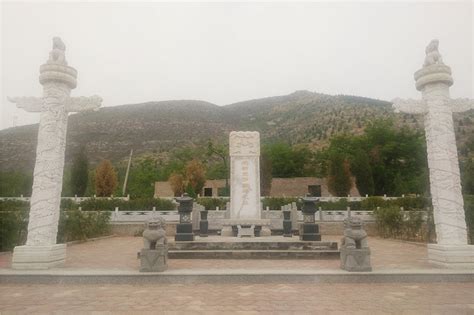 北京周边墓地皇家龙山陵园名人有哪些-殡葬指南-天顺祥殡葬官网