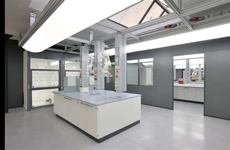 实验室装修 实验室家具 实验台/通风柜的保养与维护和颜色的选择