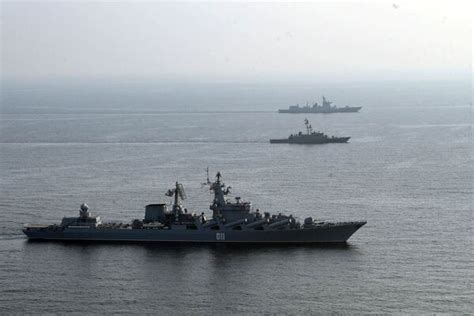 中伊俄海军今起在阿曼湾举行联合军演_手机新浪网