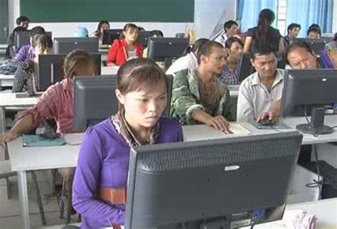 择校不满意，他们都选择转学到武汉新华电脑学校！_武汉新华电脑学校_专注互联网教育