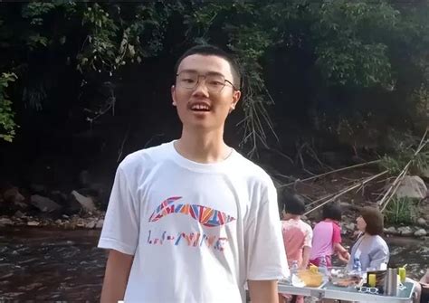 江西15岁高一男生胡鑫宇校内失踪1个月……|江西省|失踪_新浪新闻