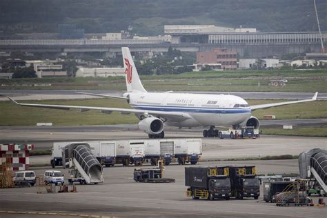 美政府禁止中国航班飞往美国，6月16日生效，留学生：只能曲线回国