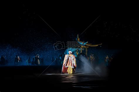 拉萨文成公主大型舞台剧表演场景高清图片下载-正版图片500484345-摄图网