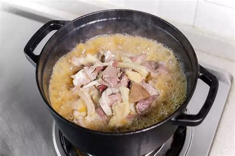 如何在家做出美味牛杂汤,美味牛杂汤美食详细做法!|牛杂|牛杂汤|美味_新浪新闻