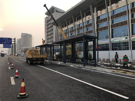 连云港综合客运枢纽站前广场及市政道路安装城市家具