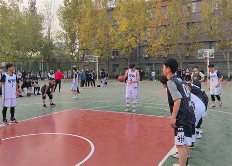 我院学生篮球队在“新生杯”篮球赛首战告捷-河南大学欧亚国际学院