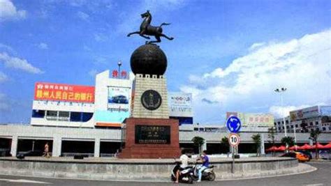 江西这座火车站叫人“立马滚蛋”，网友戏称：中国最排外的火车站_腾讯视频