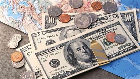 人民币对美元中间价涨破6.7 创逾八个月新高