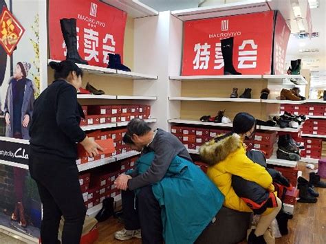 实拍：北京大型商场“辉煌”27年，受电商冲击，如今面临“停业”