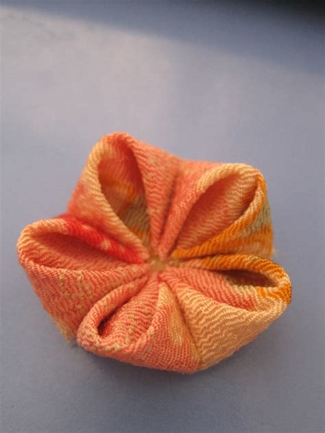 手工布艺花制作 DIY和风布花的做法详细教程╭★肉丁网