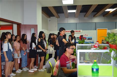 东莞职业技术学院83名学生来盟大上网络营销课