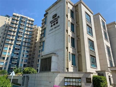 王祖蓝4110万出售香港豪宅，全家移居上海！买主信息疑似曝光