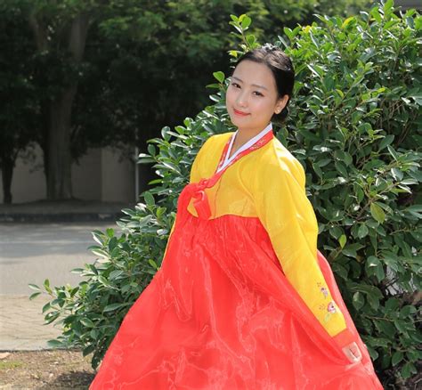 朝鲜人眼中的美女什么样 看朝鲜女子生活照_旅游频道_凤凰网