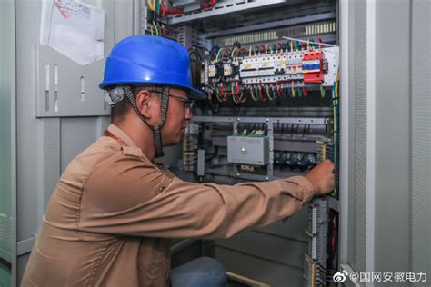 合肥市滨湖新区中海20千伏公用开闭所内安装5G通讯设备 - 铜马电力