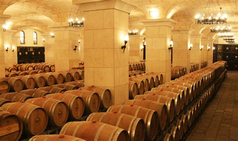 这可能是中国最美酒庄，将石窟壁画和楼兰文明酿成最贵红酒_苏丹卿_新浪博客