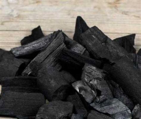 现货工业木炭 常年供应硅厂铜厂电厂用炭工业用炭厂家 引火炭-阿里巴巴