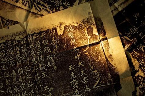 龙门石窟：刀锋下的魏碑 | 中国国家地理网