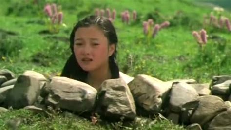 《天浴》：李小璐的成名作，曾被耽搁多年，14岁的她那样明媚动人