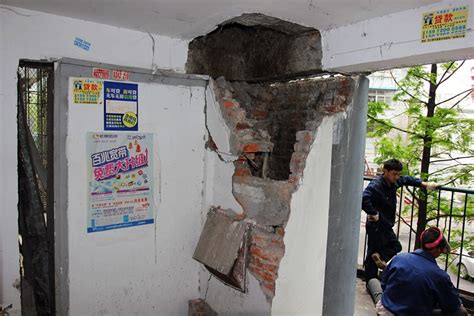 武汉警方通报“高校教师在小区被害案”：已刑拘嫌疑人_凤凰网视频_凤凰网