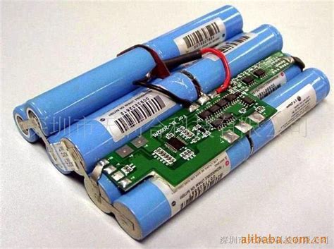 Daweikala18650锂电池26650智能USB双充充电器5V2A输入可以做中性-阿里巴巴