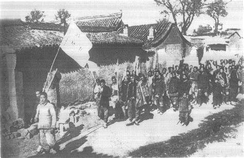 1945年8月，大反攻中获得解放的天津王庆坨农民欢庆减租减息。-天津人民抗日斗争-图片