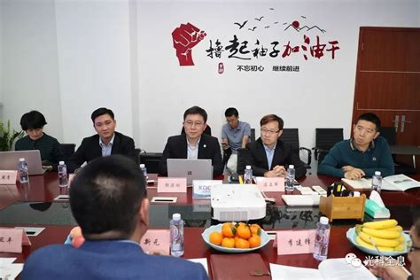 人民网专访广西人大代表、贵港市委书记李新元