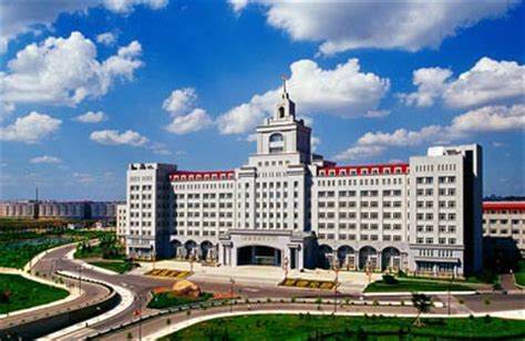 哈尔滨商业大学排名2023排行第275名